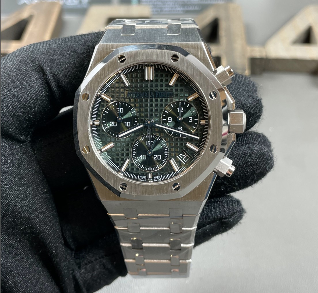 SUPERCLON ROYAL OAK CHRONO 26240 GREEN DIAL